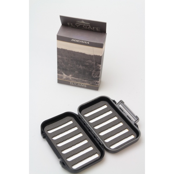 scierra-fly-safe-m-fly-box.jpg